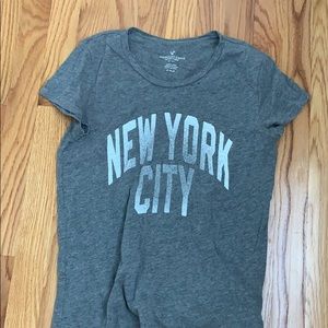 American Eagle M t-shirt